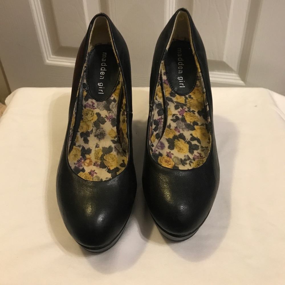 Steve Madden dress wedges